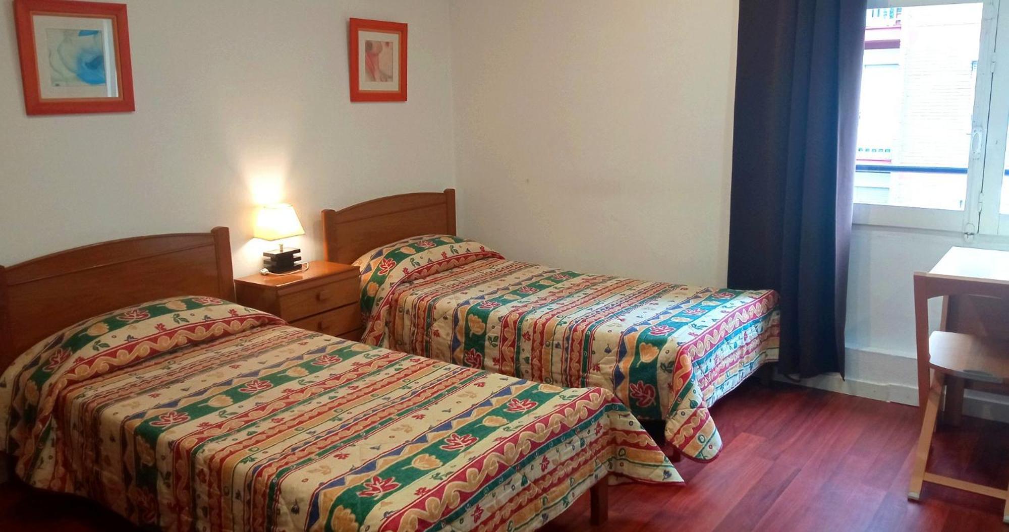 Habitaciones Centricas En Tárrega Camera foto