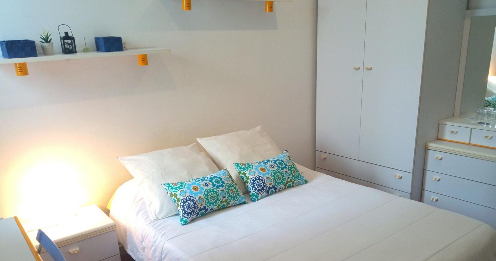 Habitaciones Centricas En Tárrega Camera foto
